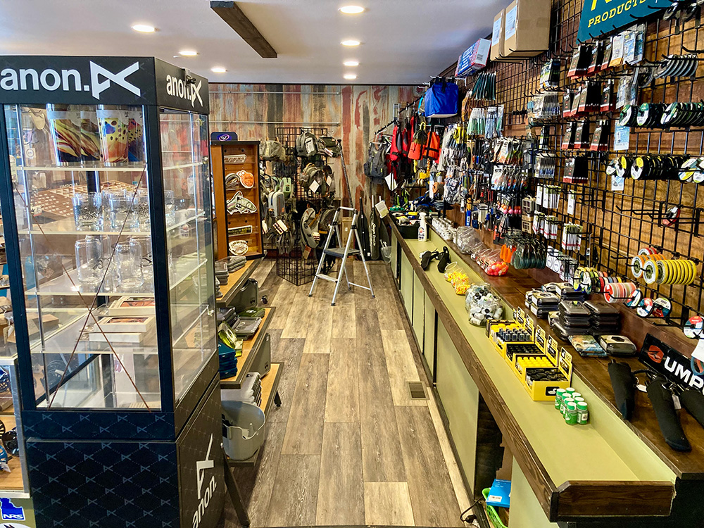 Fly Shop | 8200 Mountain Sports | Fly Shop Guided Fly Fishing Raft
